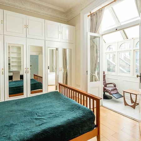 Four Beds By The Station Apartment London Exterior photo